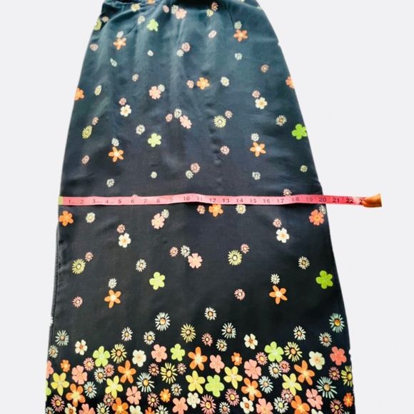 🌟VINTAGE🌟 Christopher&Banks Maxi Skirt with Side Slits And 60's Retro Flowers - Picture 15 of 16